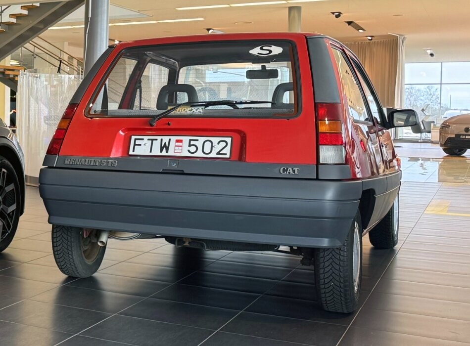 Renault5_003