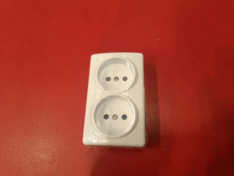Product Image for Vägguttag ojordad  utanpåliggande - FYND